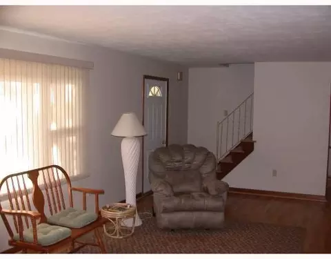 2850 Anita Dr, Springfield, OH 45504 photo 3
