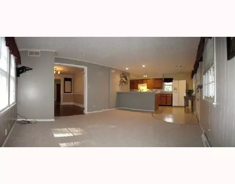 642 W Second St, Springfield, OH 45504 photo 4