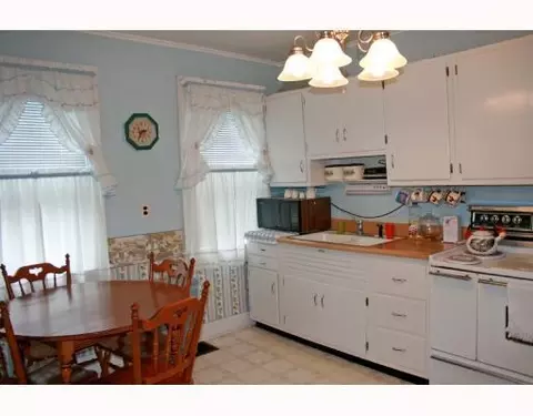 602 E Cassilly St, Springfield, OH 45503 photo 5