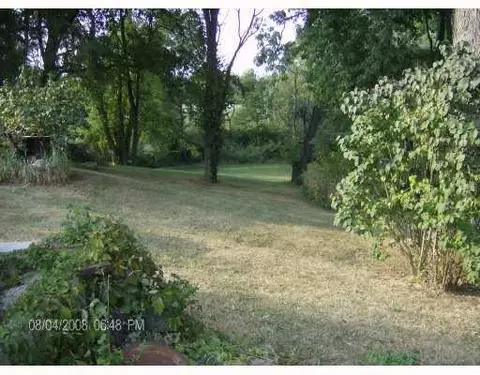 3720 Moorefield Rd, Springfield, OH 45502 photo 2