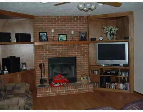 2868 Meadowgate Dr, Springfield, OH 45502 photo 5