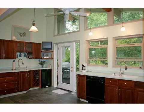 1720 E Mile, Springfield, OH 45503 photo 3