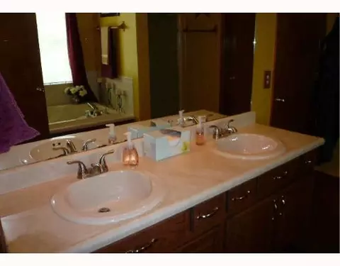 1314 Northfield Ct, Springfield, OH 45502 photo 9