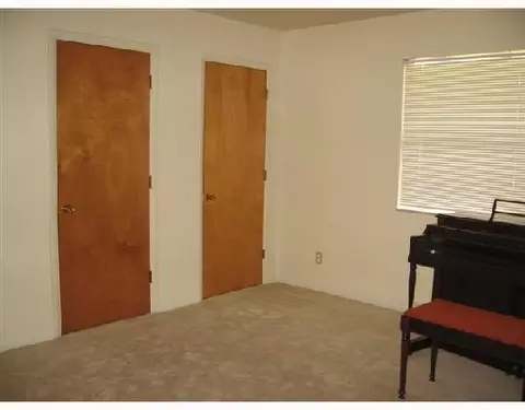 2909 Wellsford Ln, Springfield, OH 45503 photo 6