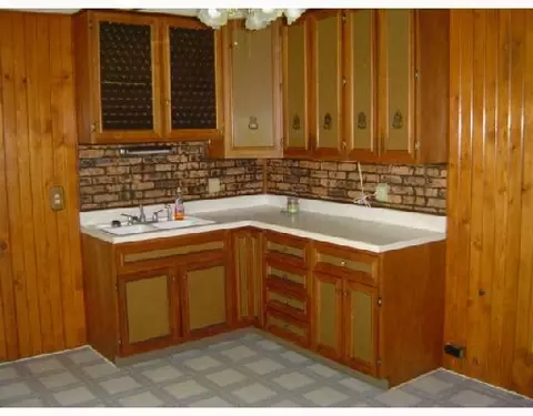 3152 Sudbury St, Springfield, OH 45503 photo 2