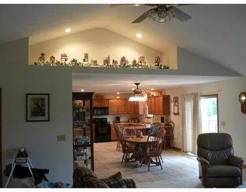 553 Hoewisher, Sidney, OH 45365 photo 7