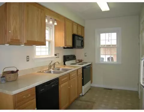 2581 Springfield-jamestown Rd, Springfield, OH 45505 photo 4