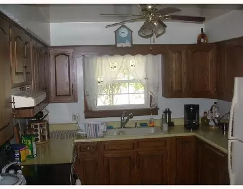 2135 E Home Rd, Springfield, OH 45503 photo 4