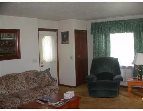 2135 E Home Rd, Springfield, OH 45503 photo 3