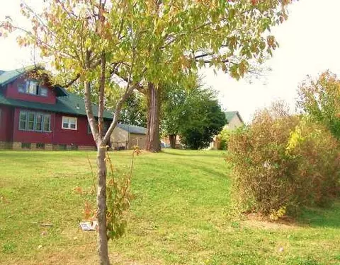 1775 S Limestone, Springfield, OH 45506 photo 2