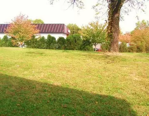 1775 S Limestone, Springfield, OH 45506 photo 4
