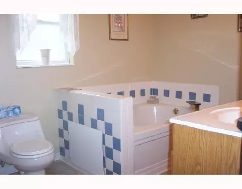 3449 Hedgely, Springfield, OH 45506 photo 9