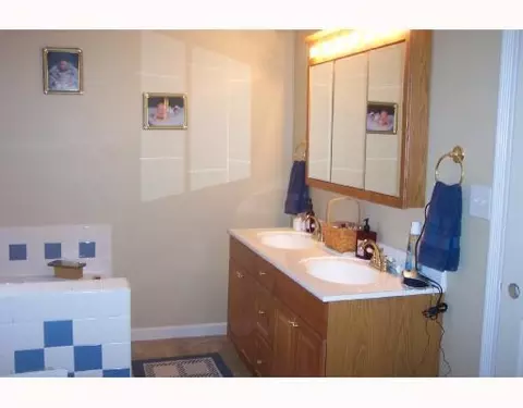 3449 Hedgely, Springfield, OH 45506 photo 8