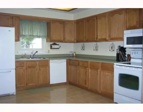 3449 Hedgely, Springfield, OH 45506 photo 2