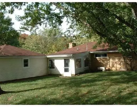 4136 Willowbrook, Springfield, OH 45503 photo 2