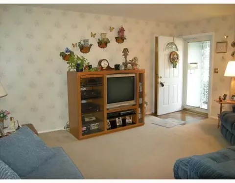 3211 Glouster St, Springfield, OH 45503 photo 3