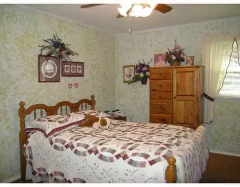 3211 Glouster St, Springfield, OH 45503 photo 8