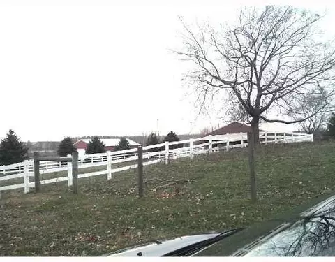 3072 Pitchin E, Springfield, OH 45502 photo 2
