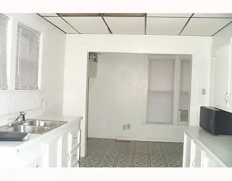 1669 Morgan St, Springfield, OH 45503 photo 2
