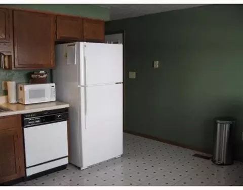 3948 Tacoma St, Springfield, OH 45503 photo 4