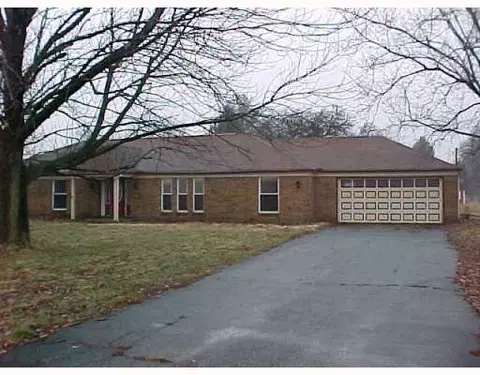 3643 Springfield Jamestown Rd, Springfield, OH 45502 photo 1