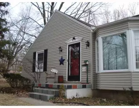 390 Forest Dr, Springfield, OH 45505 photo 9