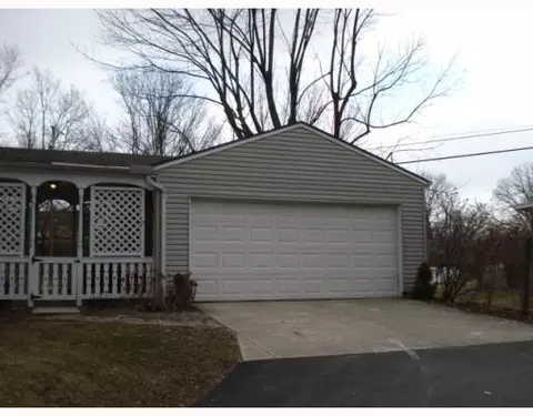 390 Forest Dr, Springfield, OH 45505 photo 11