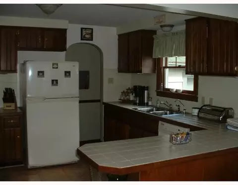 320 S Broadmoor Blvd, Springfield, OH 45504 photo 4