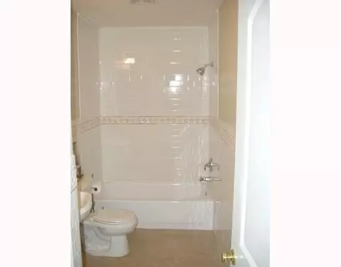135 Hampton Pl, Troy, OH 45373 photo 7