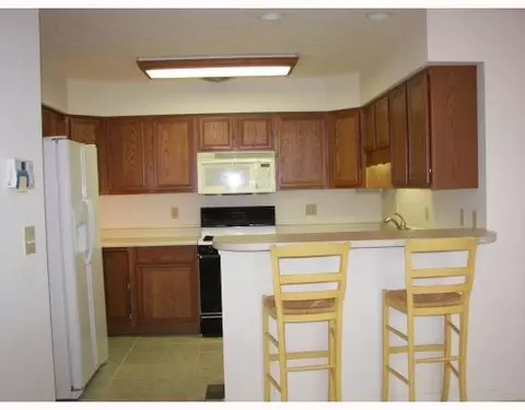 703 Deerfield #703, Springfield, OH 45503 photo 3