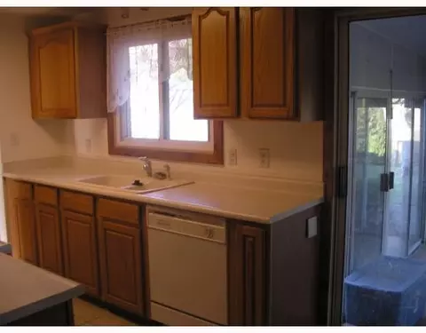 4832 Chippendale, Springfield, OH 45503 photo 3