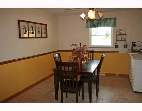 1925 Timberline Trl, Springfield, OH 45503 photo 4
