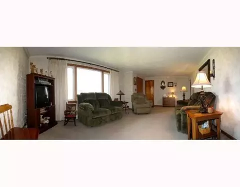 2665 Home Orchard Dr, Springfield, OH 45503 photo 2