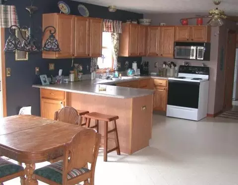 6229 Harvest St, Springfield, OH 45502 photo 5