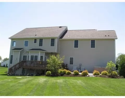 3130 Windy Ridge Dr, Springfield, OH 45502 photo 12