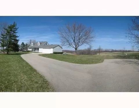 2320 E Jackson Rd, Springfield, OH 45502 photo 2