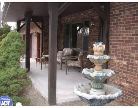 1606 Lucas Dr, Springfield, OH 45506 photo 2