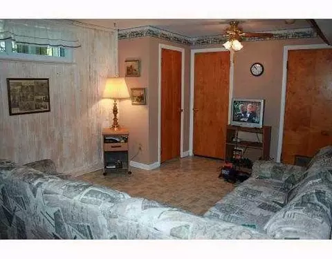 738 S Broadmoor, Springfield, OH 45504 photo 9