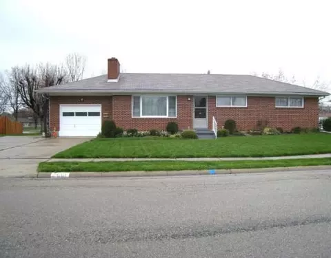 2601 Cavins Dr, Springfield, OH 45503 photo 1