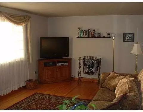4344 Willowbrook Dr, Springfield, OH 45503 photo 3