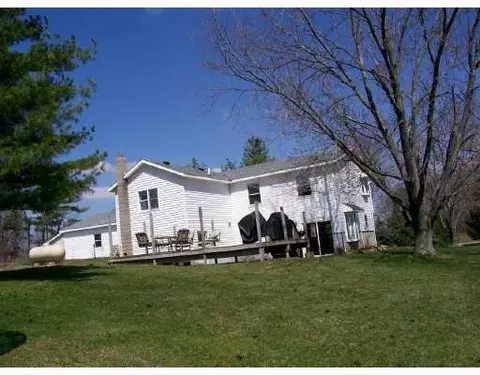 8477 Crowl Rd, De Graff, OH 43318 photo 2