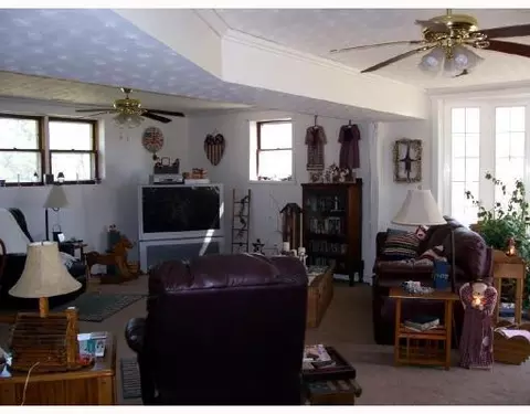 8477 Crowl Rd, De Graff, OH 43318 photo 9