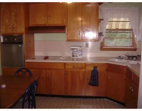 1220 Stanway, Springfield, OH 45503 photo 6