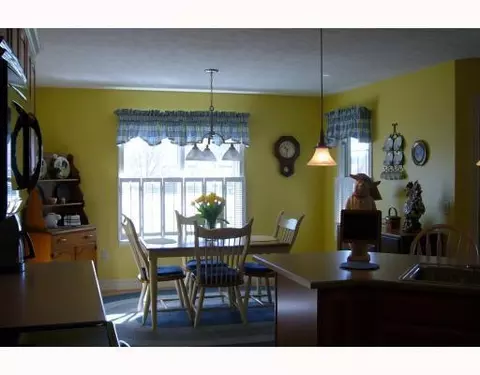 845 Westlake Dr, Troy, OH 45373 photo 8