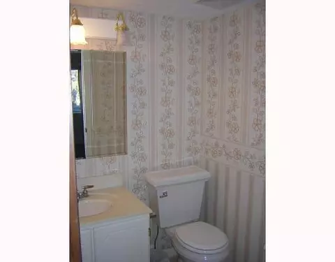 613 Villa Rd #L, Springfield, OH 45503 photo 9