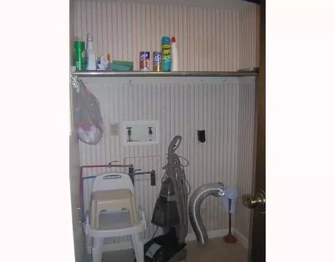 613 Villa Rd #L, Springfield, OH 45503 photo 11