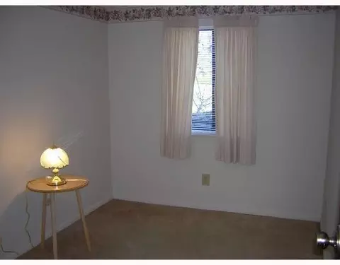 613 Villa Rd #L, Springfield, OH 45503 photo 5