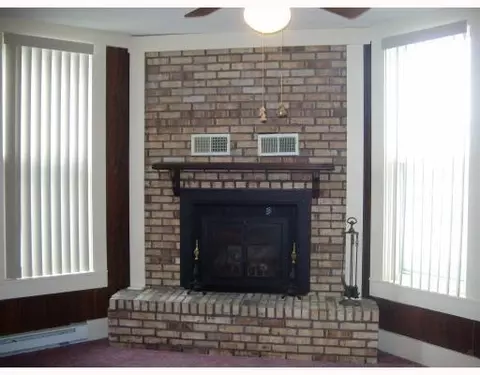 120 E Warren St, Celina, OH 45822 photo 2