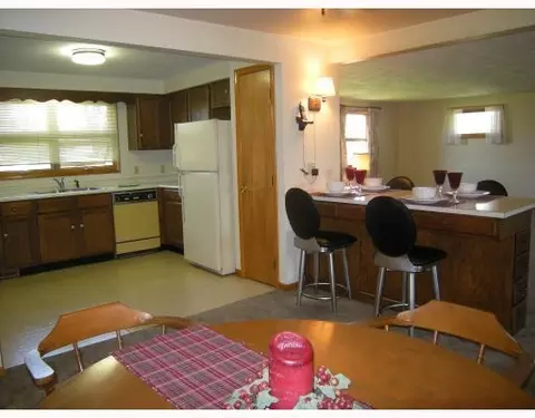 4651 Middle Urbana Rd, Springfield, OH 45503 photo 3