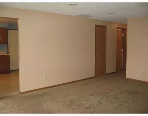 1770 Delmar Dr, Springfield, OH 45503 photo 3